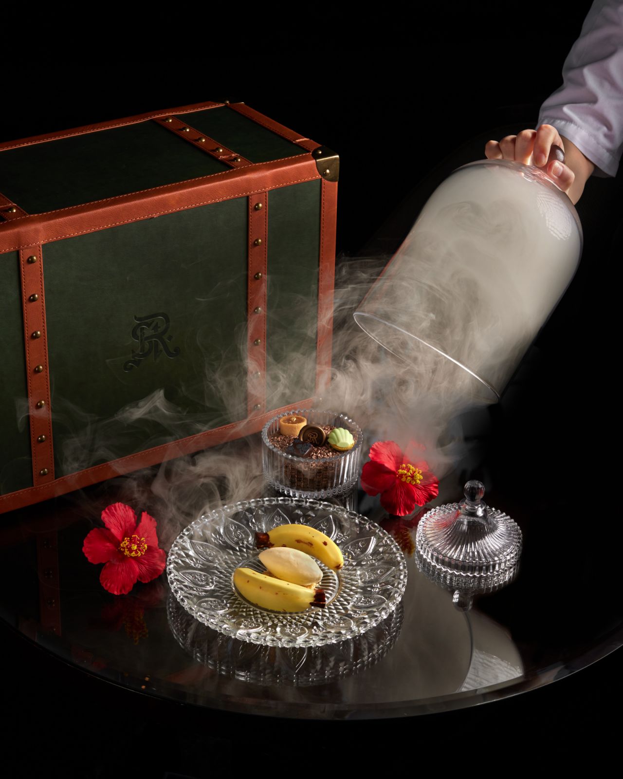 Petit fours and a dessert that take inspiration from Kuala Lumpur and Johor