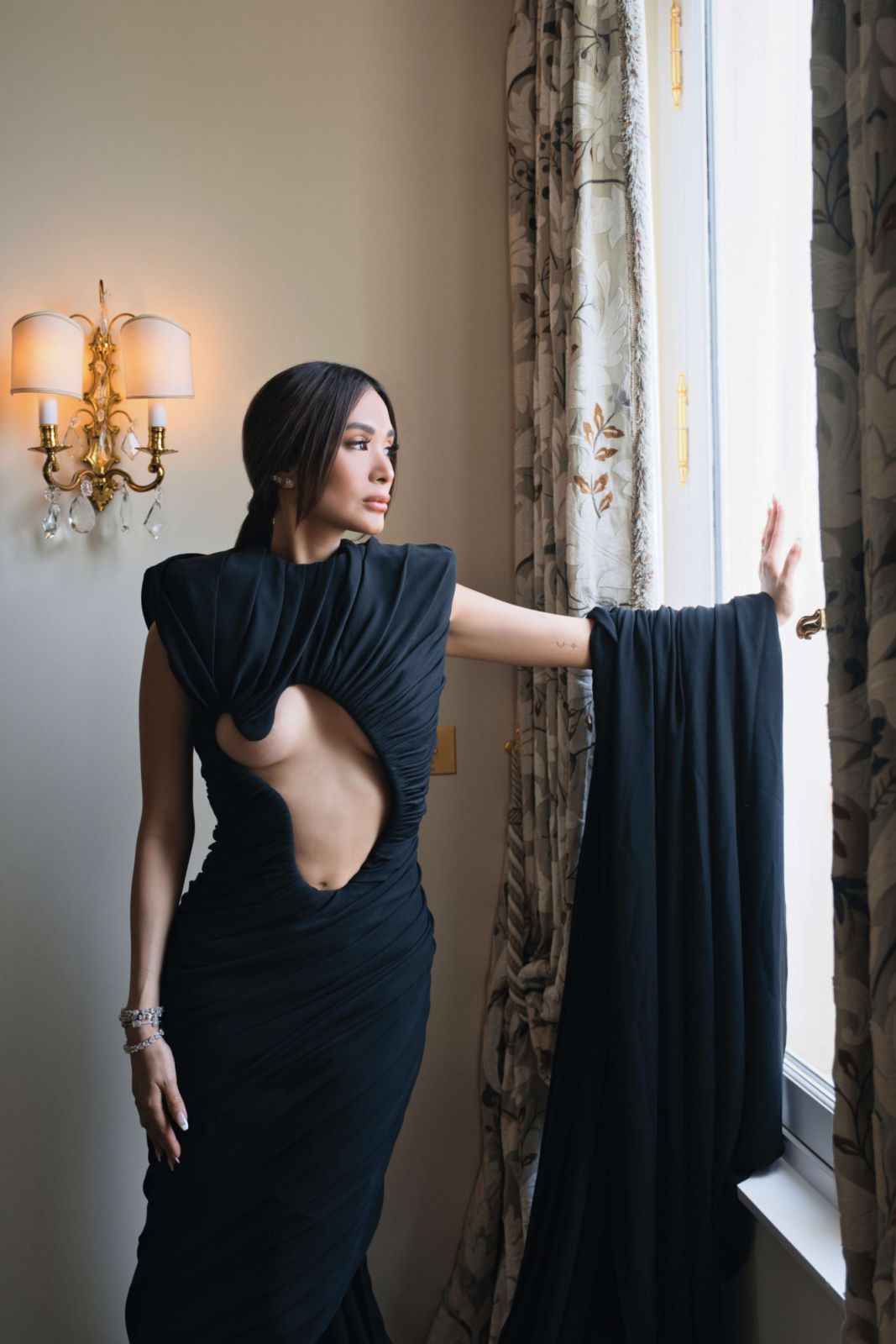 Heart Evangelista wears Ashi Studio gown