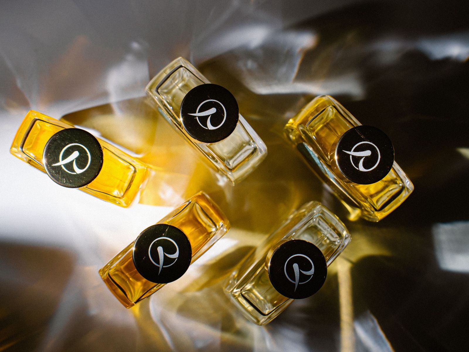R Parfums Collection