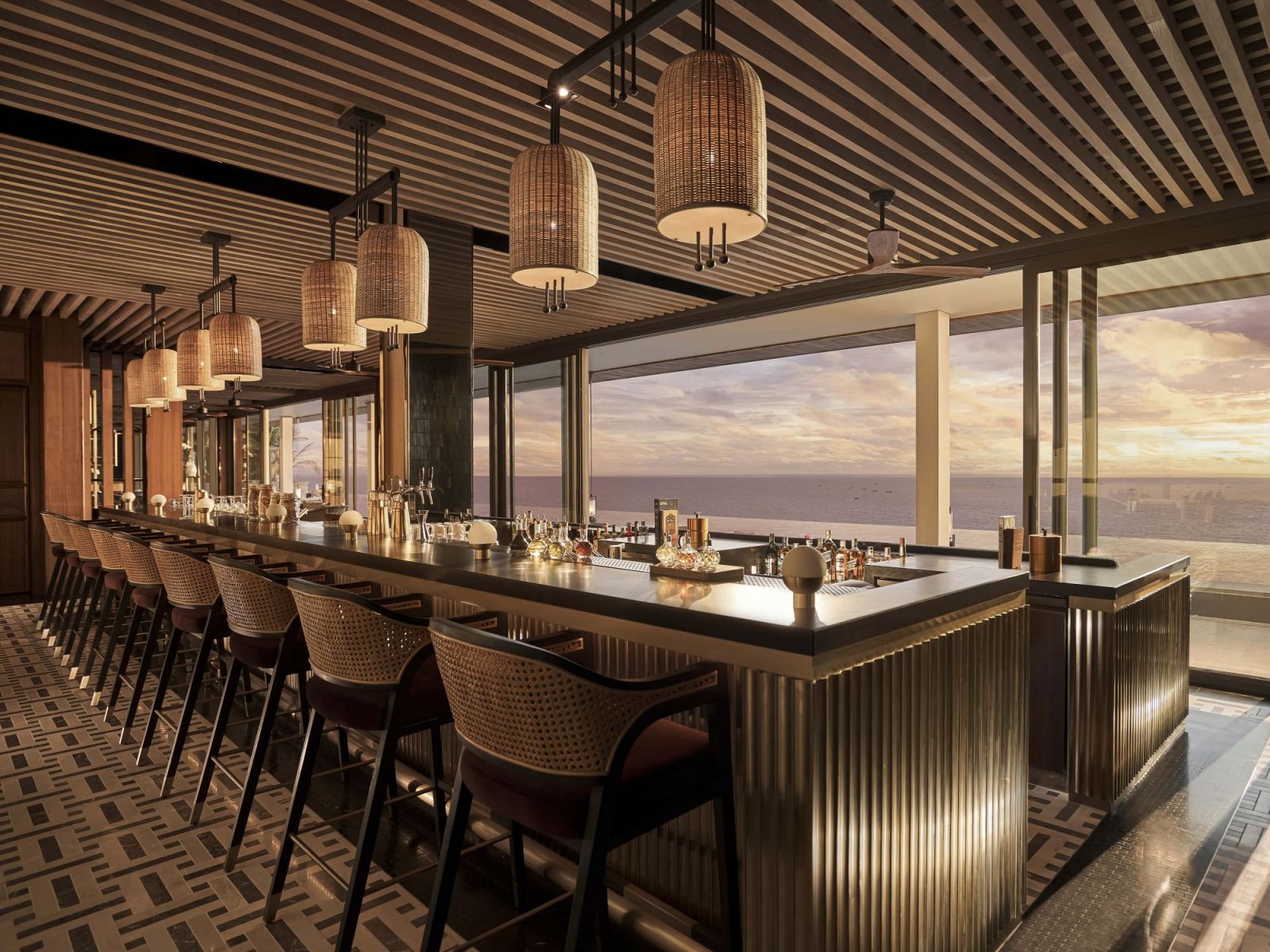 regent-phu-quoc-Fu-Bar-min