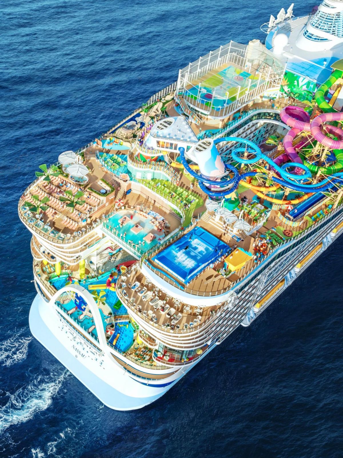 anh-1-Royal-Caribbean-Icon-Of-The-Seas