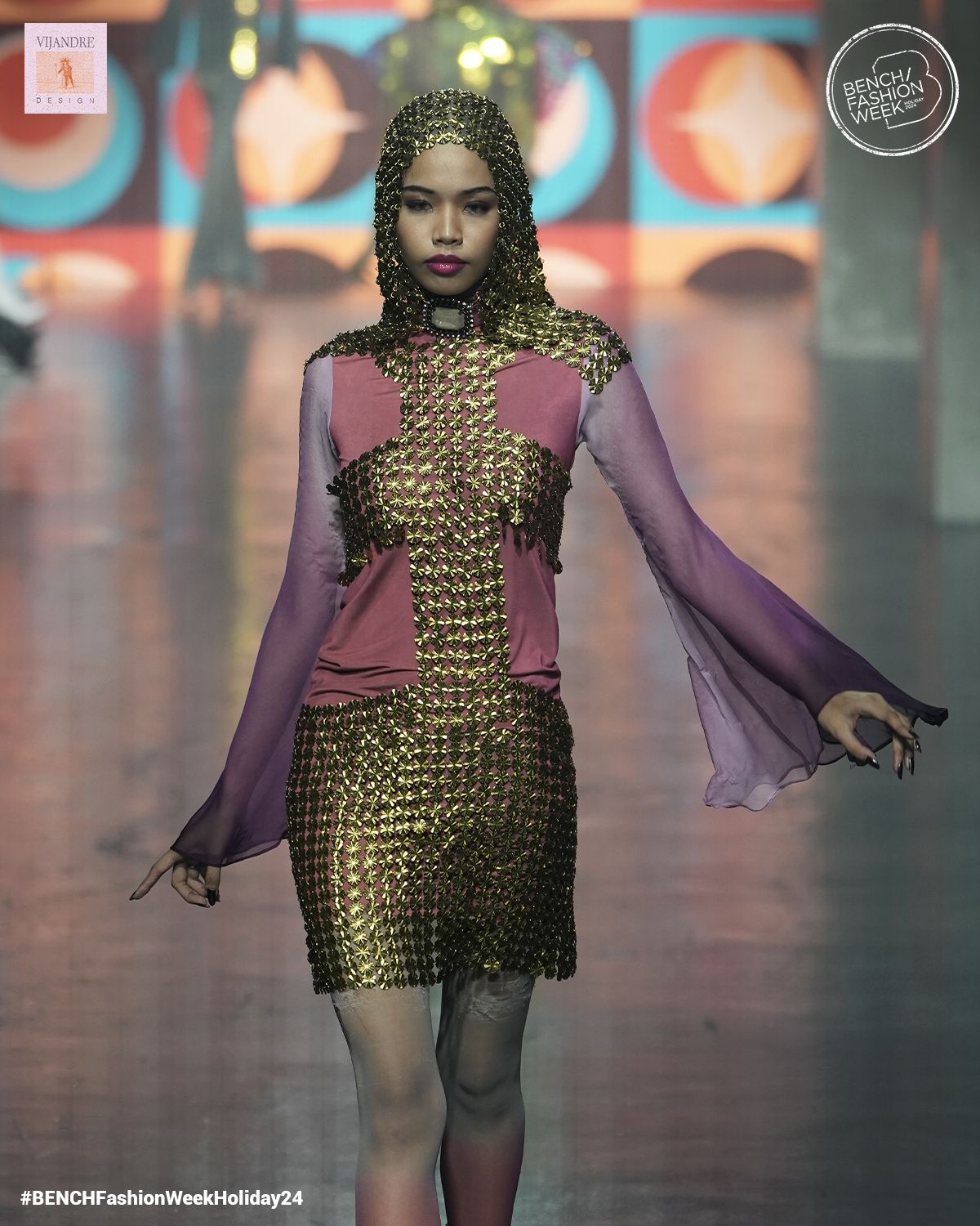 An outfit from Chito Vijandre's Retro Furutism Suite