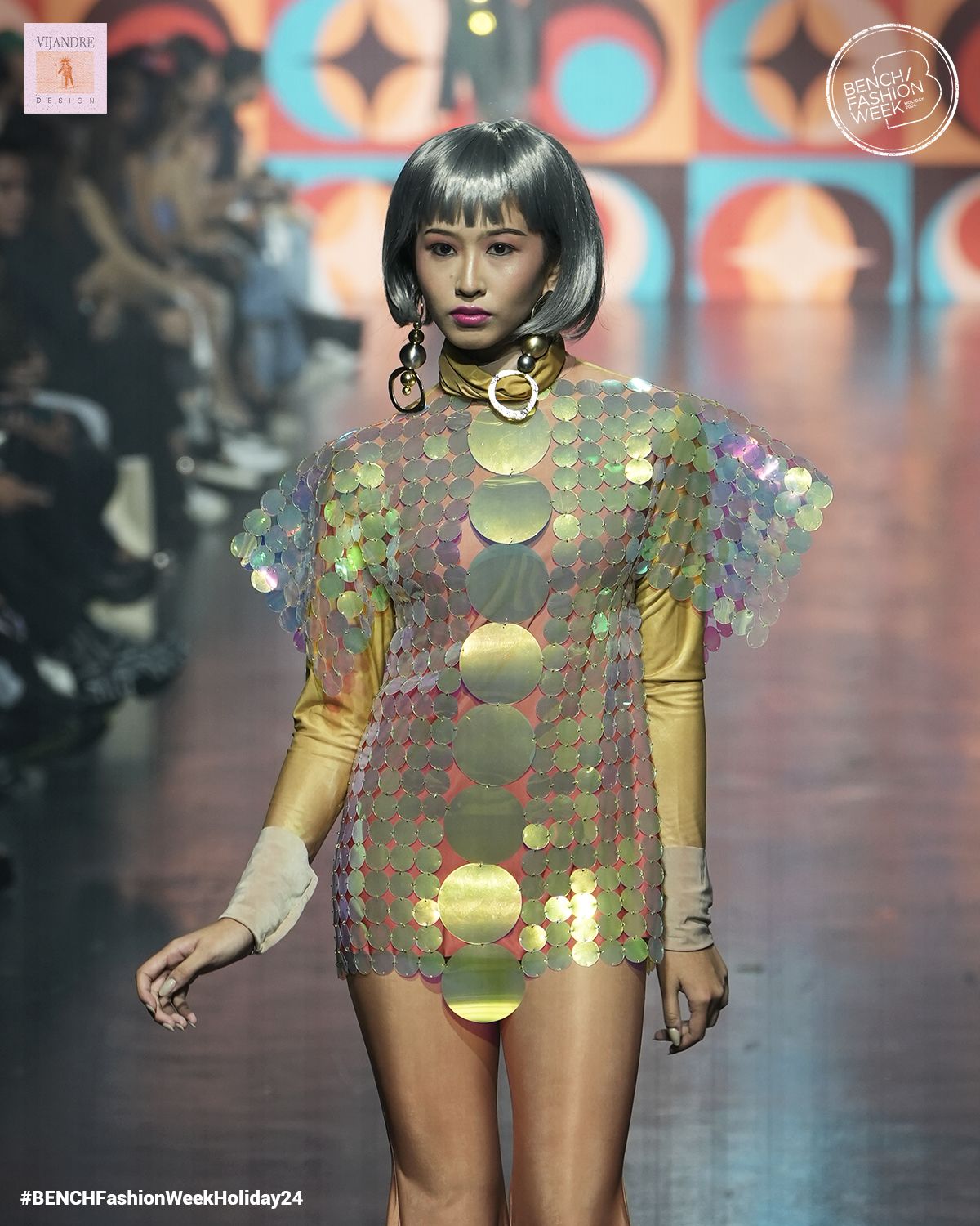 An outfit from Chito Vijandre's Retro Furutism Suite
