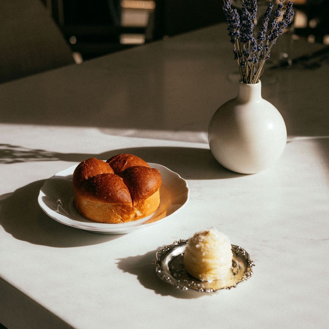 A bread course from Camphor (Photo: Instagram / @camphorla)