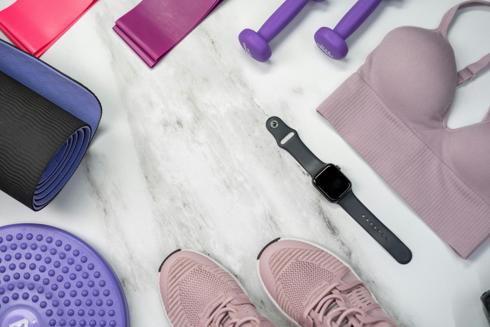 Essential workout equipment for your fitness journey (Photo: cottonbro studio/Pexels)