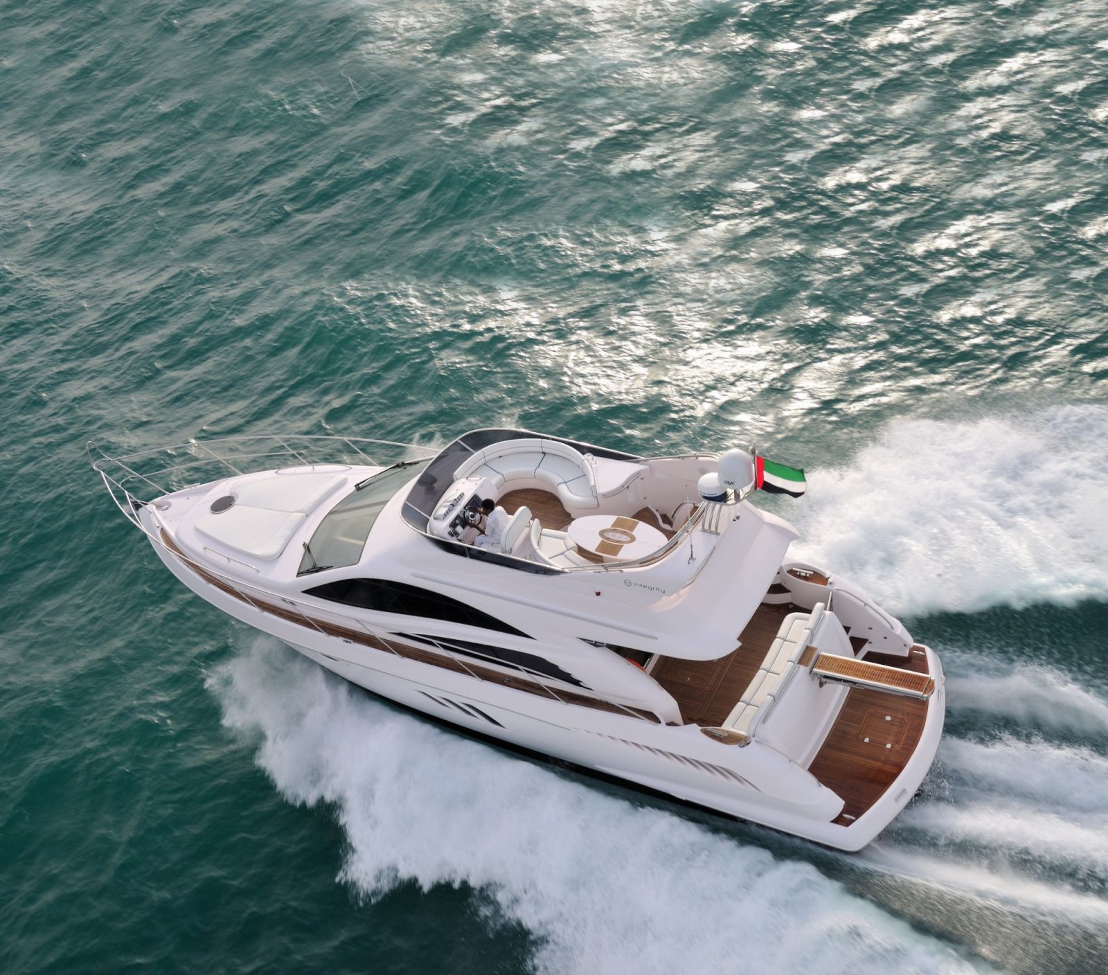 Sail the open seas: Your gateway to luxurious yachting experiences in Singapore