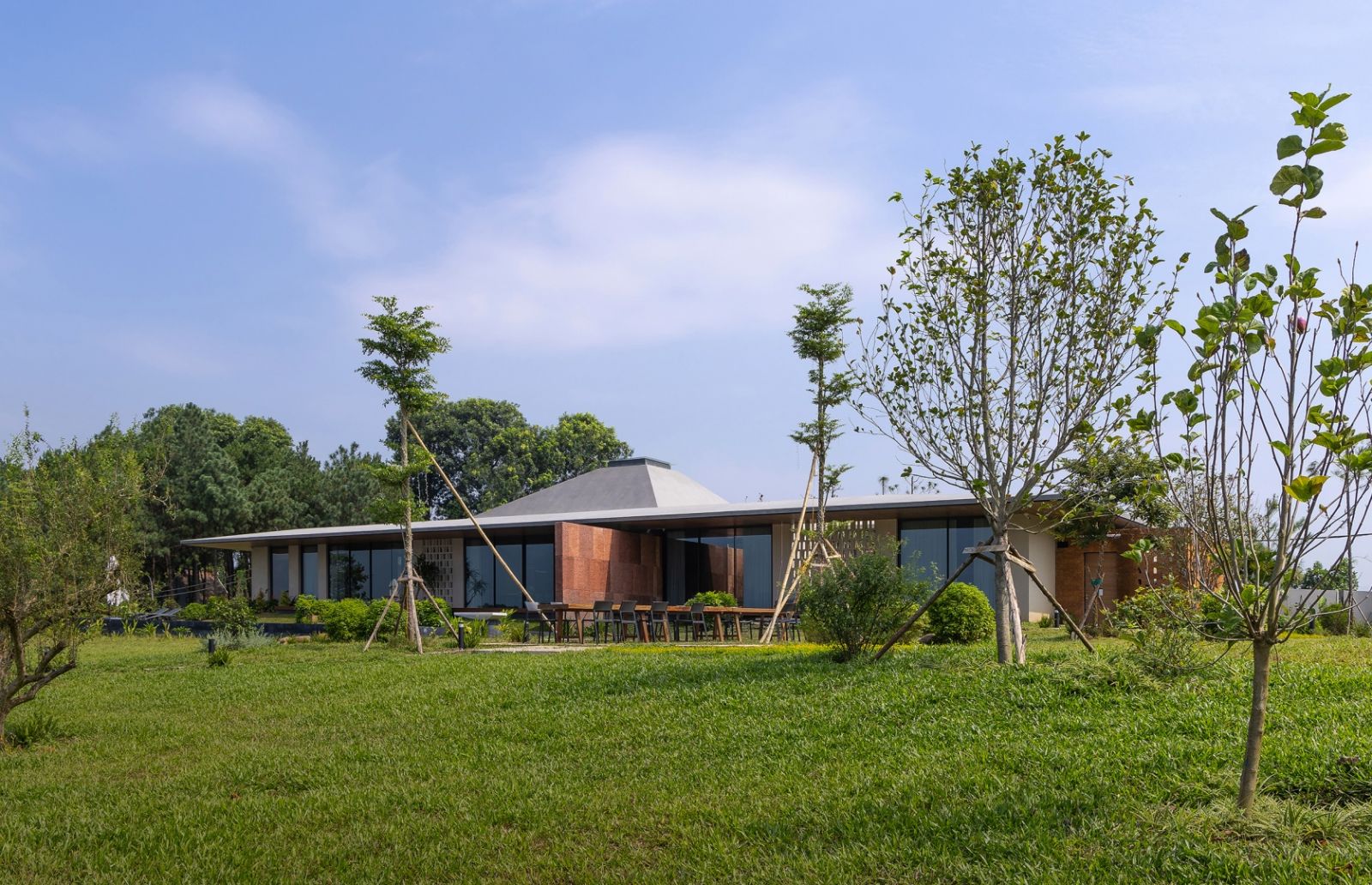 SuoiHai Villa tôn vinh vẻ đẹp của vật liệu địa phương - 5