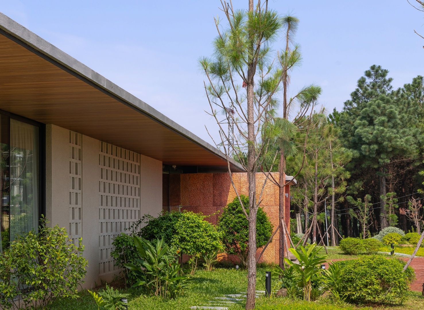 SuoiHai Villa tôn vinh vẻ đẹp của vật liệu địa phương - 6