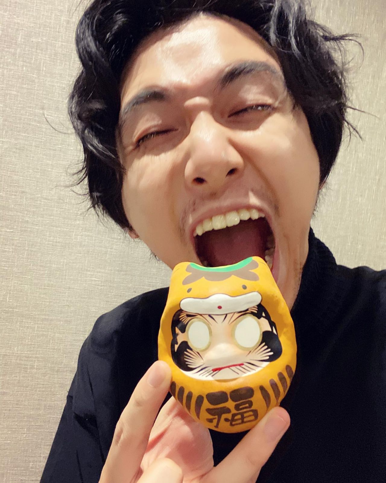雖然長相俊美但是藤井風一點偶像包袱也沒有。(Photo: 藤井風Instagram/@fujiikaze)