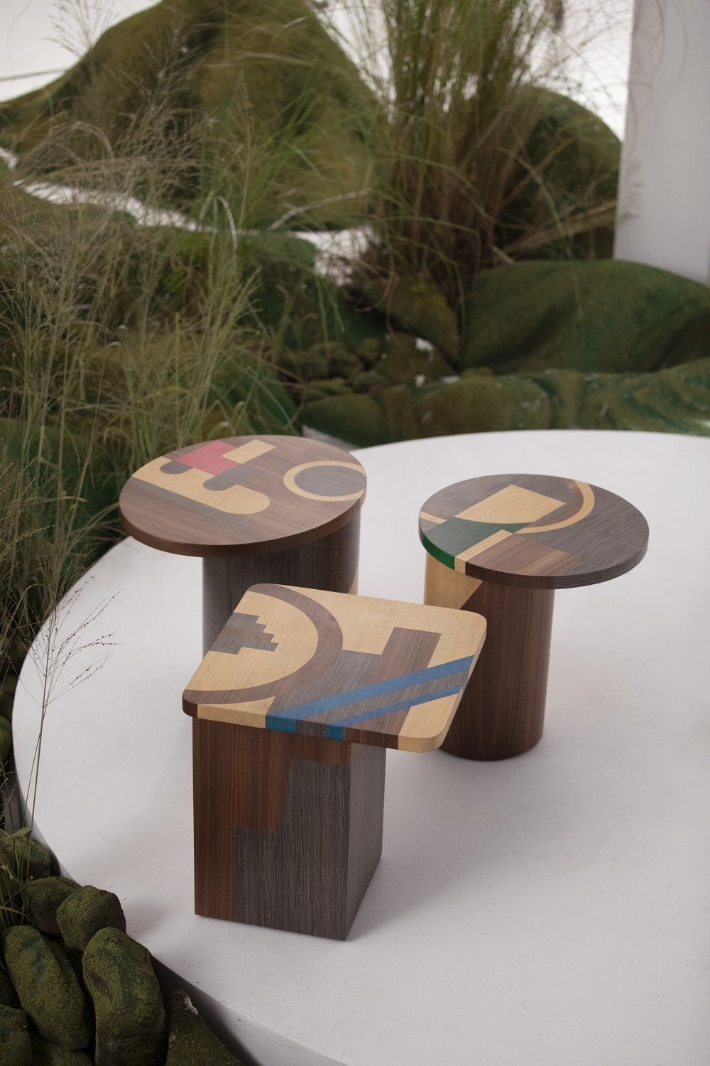 Hoch Tables (Photo: Nazareno/Lichauco Website)