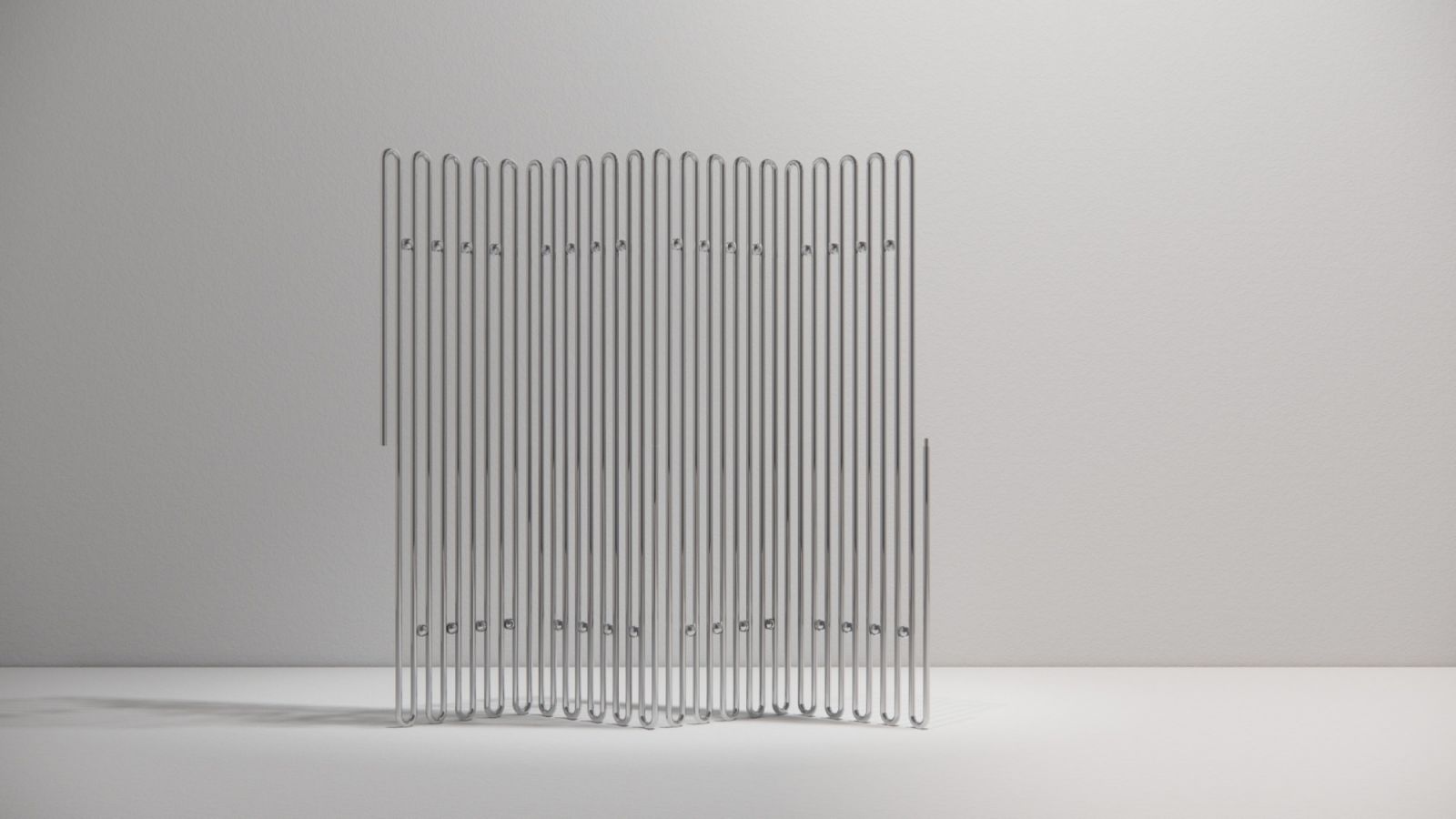 Nathan Yong, Screen, 2024, Mirror finished stainless steel, 170 x 46 x 180 cm. Image courtesy of the artist and artcommune.