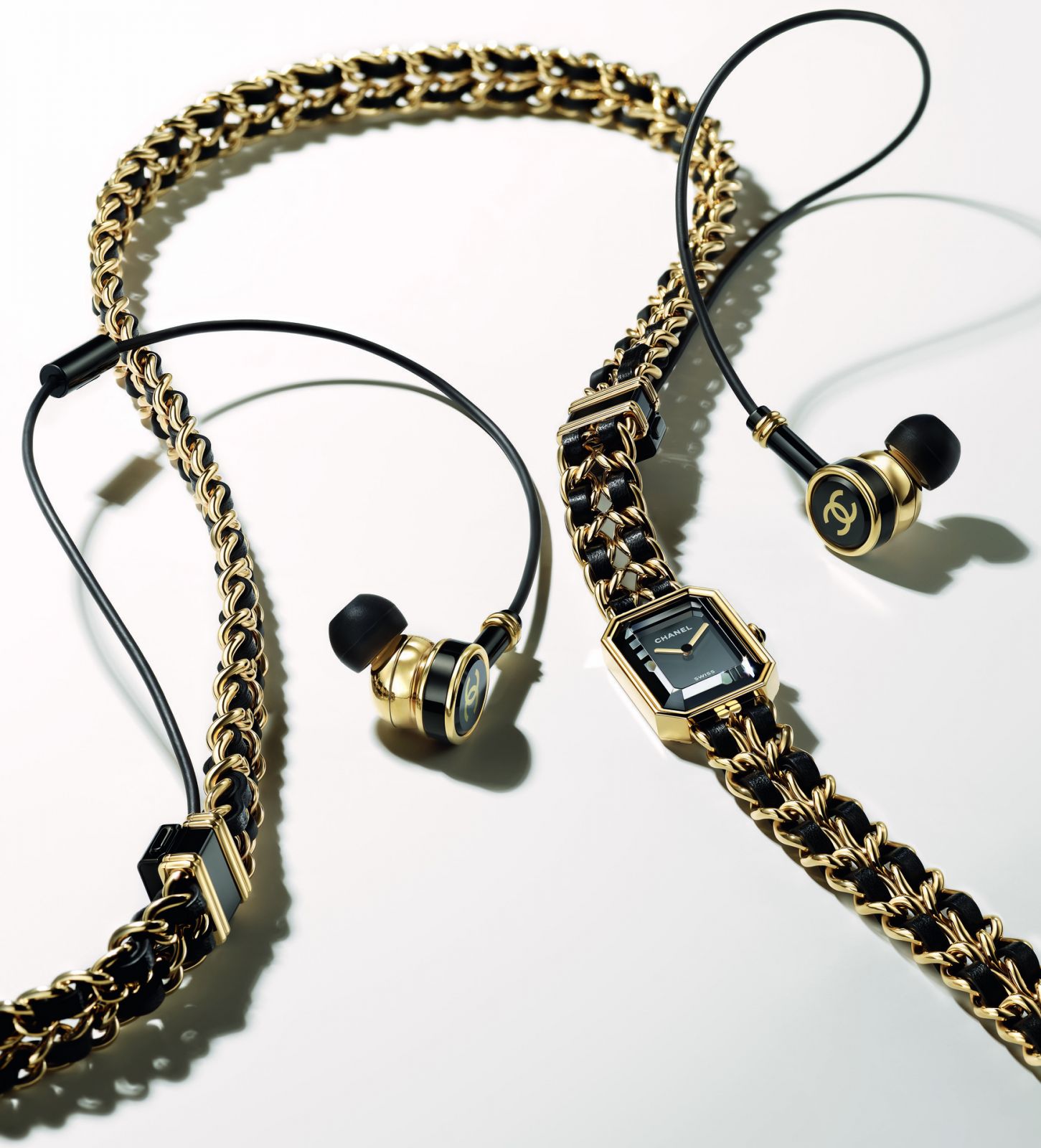 具有耳機功能的Chanel Première Sound項鍊錶。(Photo: Chanel)