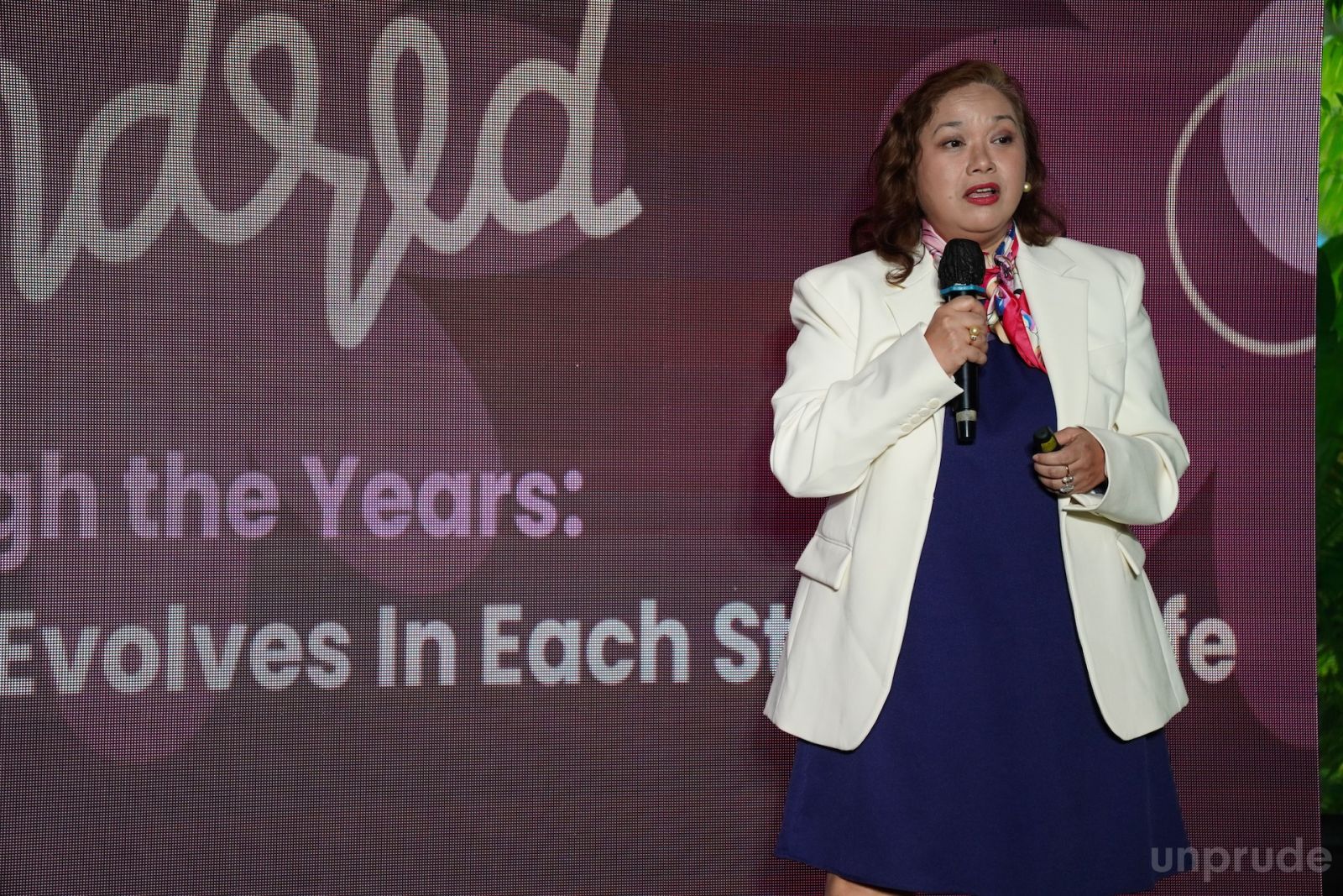 Dr. Judith Perez-Peralta of Kindred delivering her keynote speech