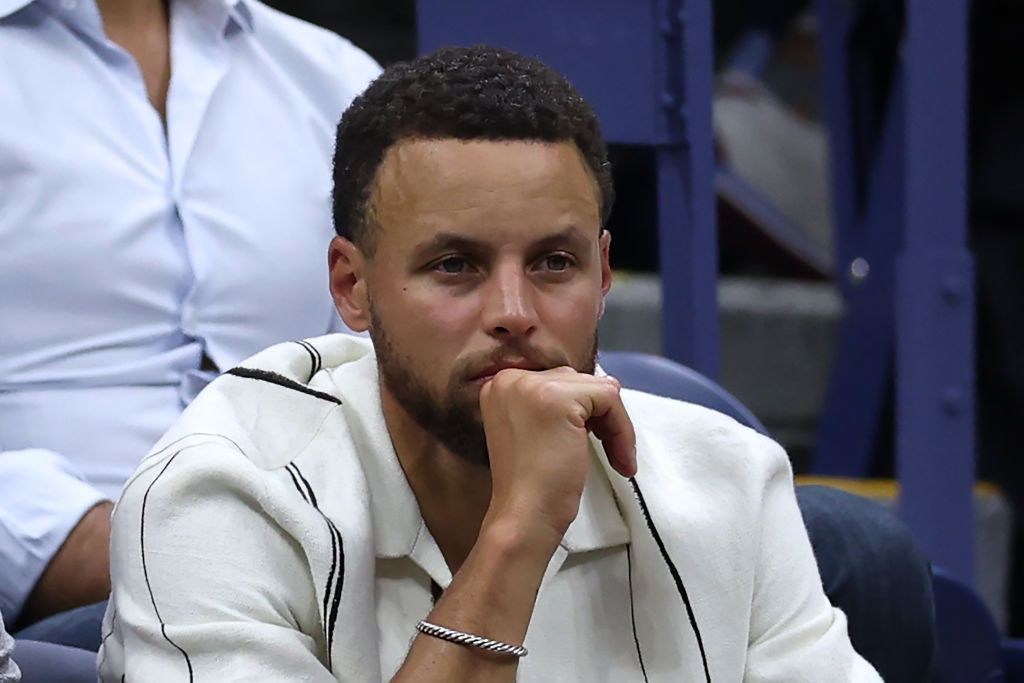 NEW YORK, NEW YORK - SEPTEMBER 07: Stephen Curry of the Golden State Warriors attends the Women's Singles Final match between Aryna Sabalenka of Belarus and Jessica Pegula of the United States on Day Thirteen of the 2024 US Open at USTA Billie Jean King National Tennis Center on September 07, 2024 in the Flushing neighborhood of the Queens borough of New York City. (Photo by Al Bello/Getty Images)