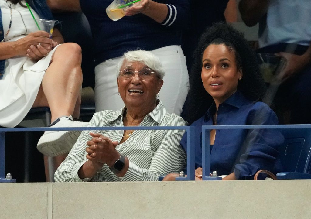 NEW YORK, NEW YORK - AUGUST 26: Valerie Washington and Kerry Washington attend the 2024 US Open Tennis Championships on August 26, 2024 in Flushing, New York. (Photo by Gotham/GC Images)