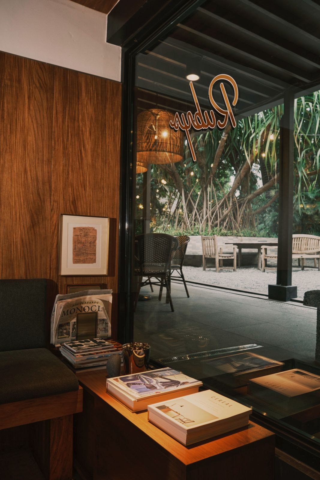 Ruby’s lounge QC - Max’s Restaurant Scout Tuazon (Photo by Sabrina Chiongbian)