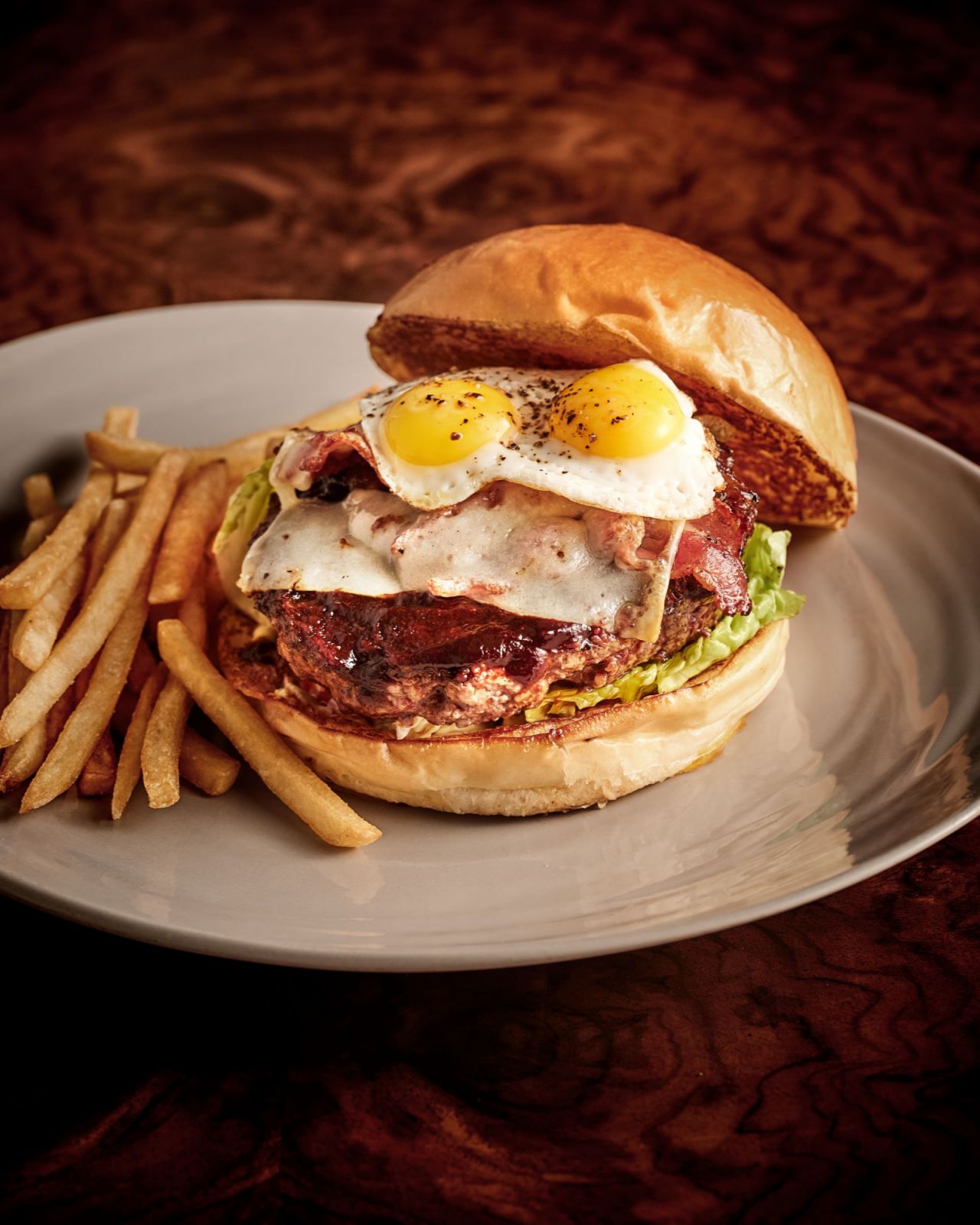 Bull & Bear Wagyu beef burger at Waldorf Astoria Bangkok