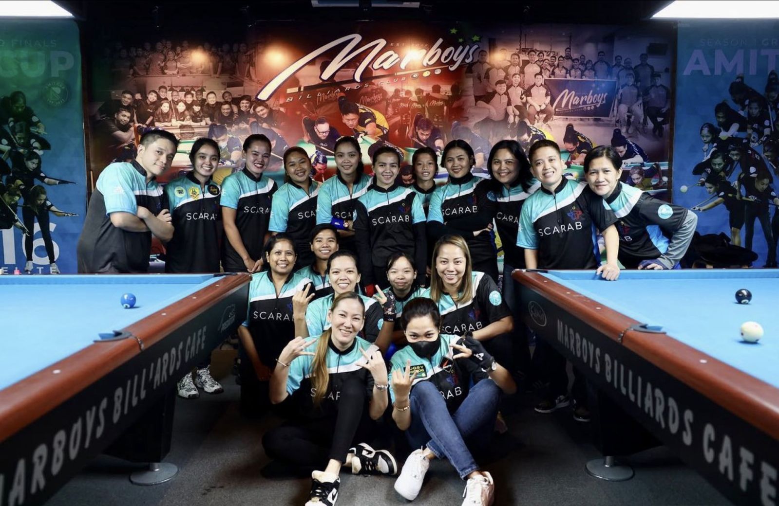 Rubilen Amit with the competitors in the first season of Amit Cup (Photo: Instagram / Rubilen Amit)