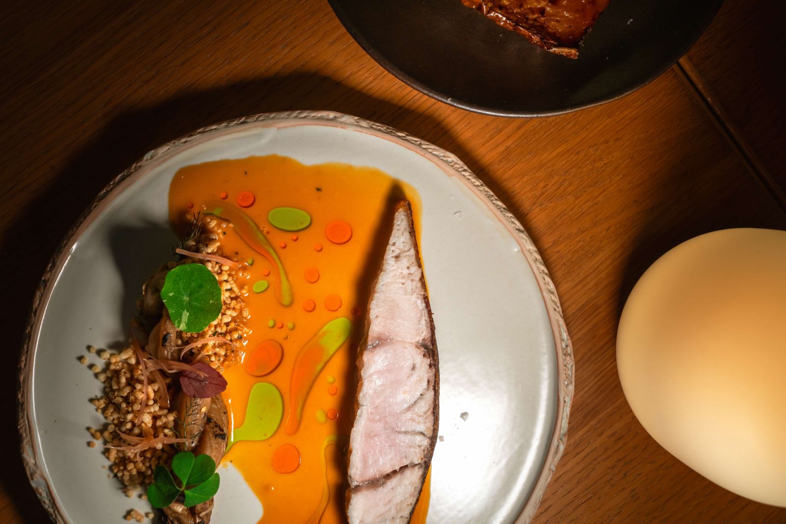 Heh offers contemporary dining that focuses on fusion cuisine
