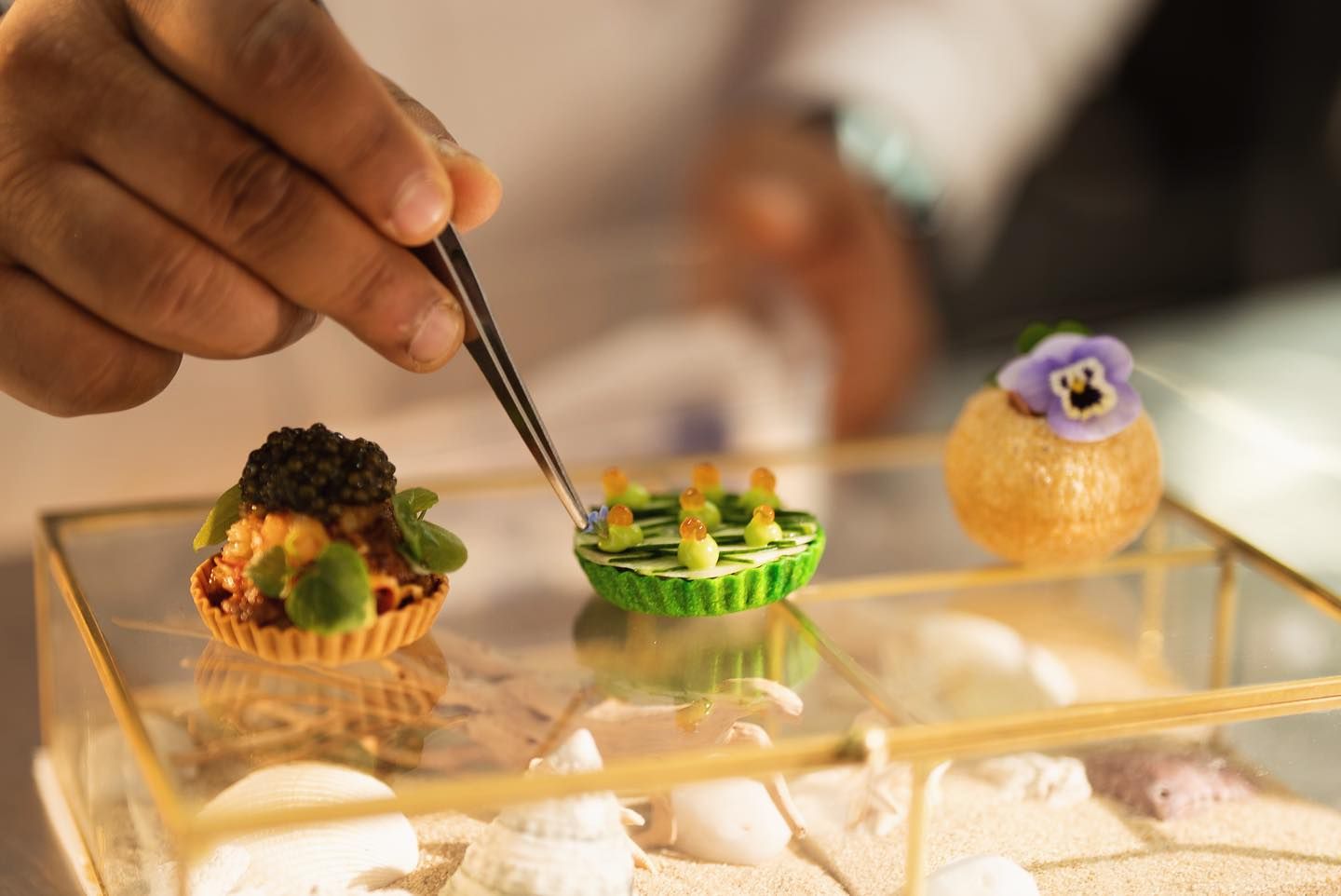 Underwater fine dining at Su Va Na