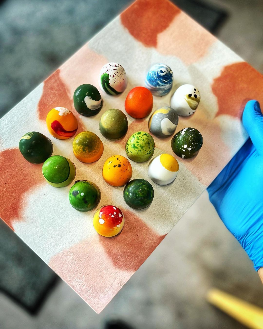 Single estate chocolate bon bons (Photo: Instagram / @bennsethicoa)