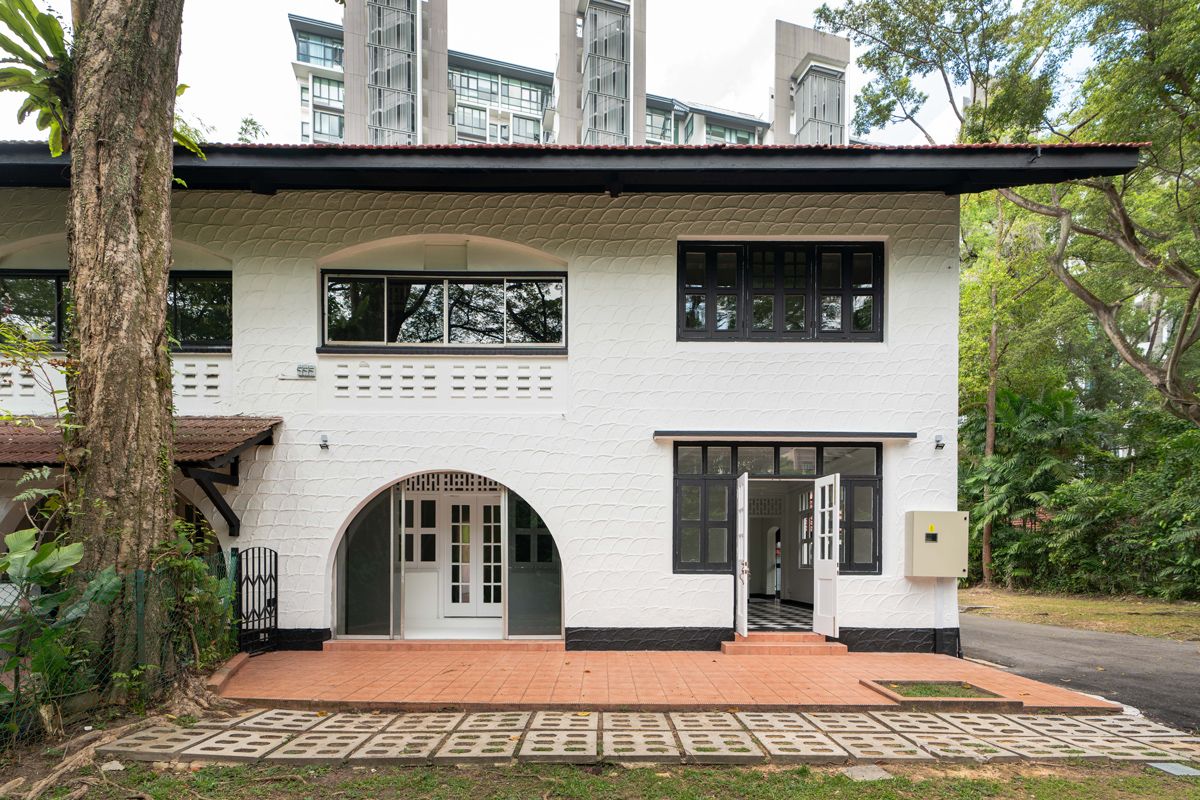 the exterior of the black-and-white house at 107 Holland Road
