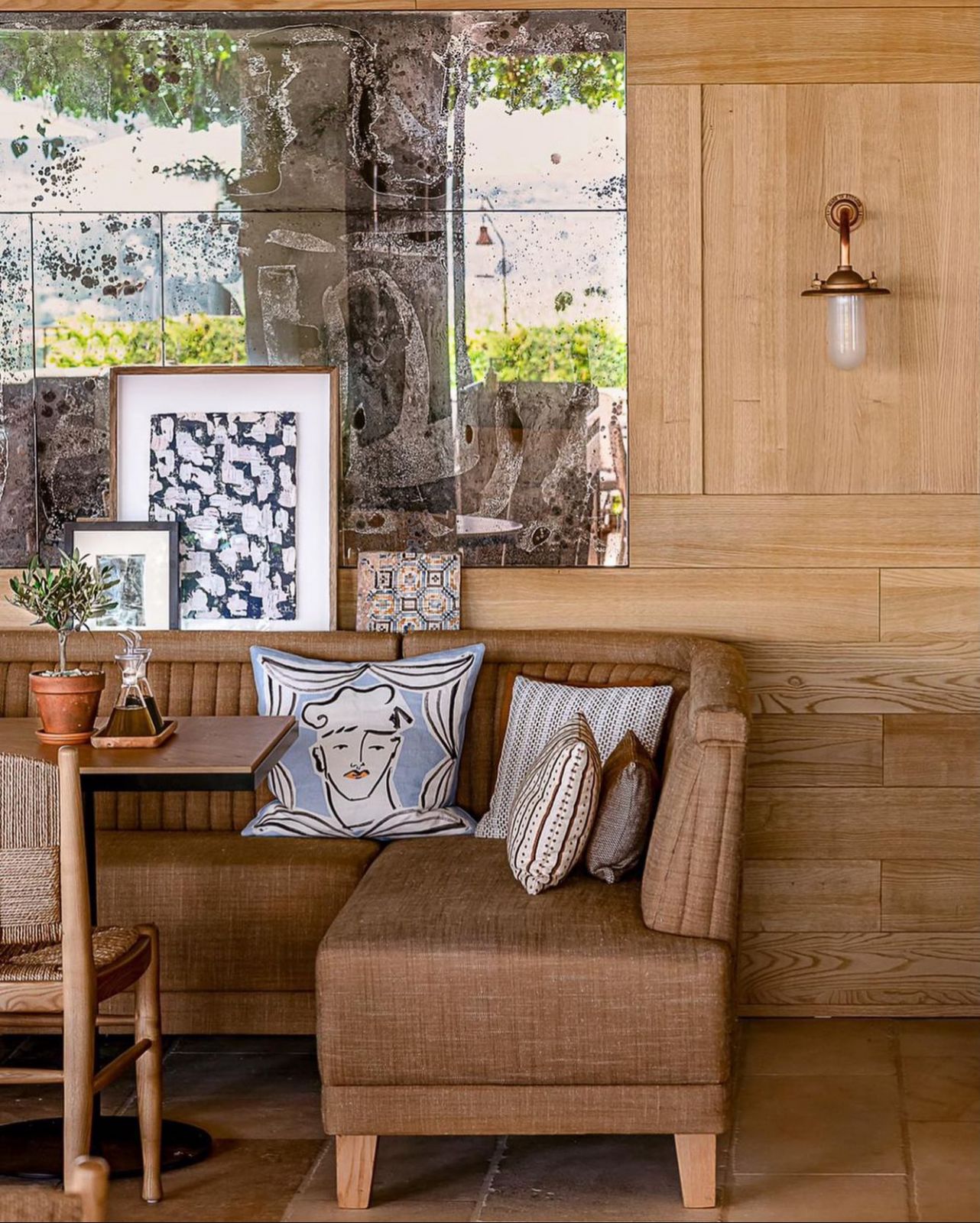 Crillon-le-Brave Hotel lunch setup (Photo: Instagram / Charles Zana)