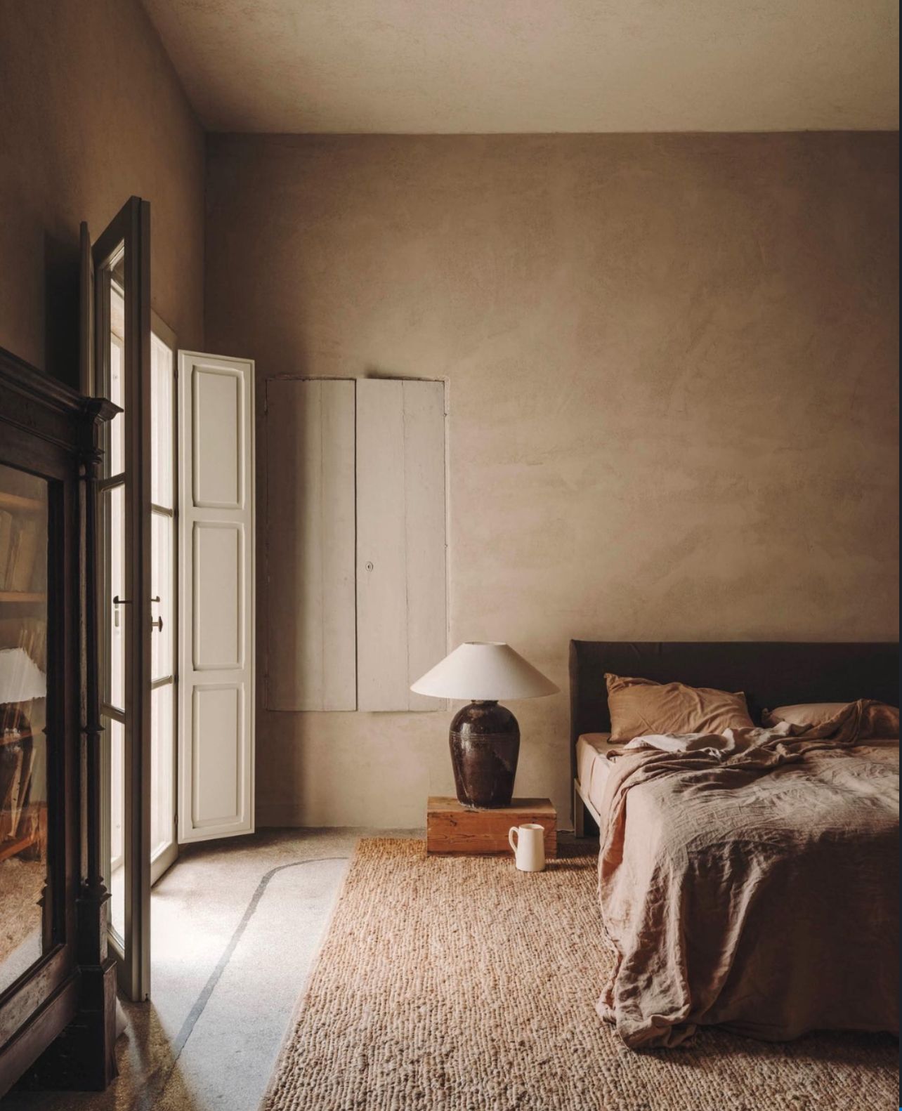 A bedroom in Casa Solento (Photo: Instagram / The Invisible Collection)