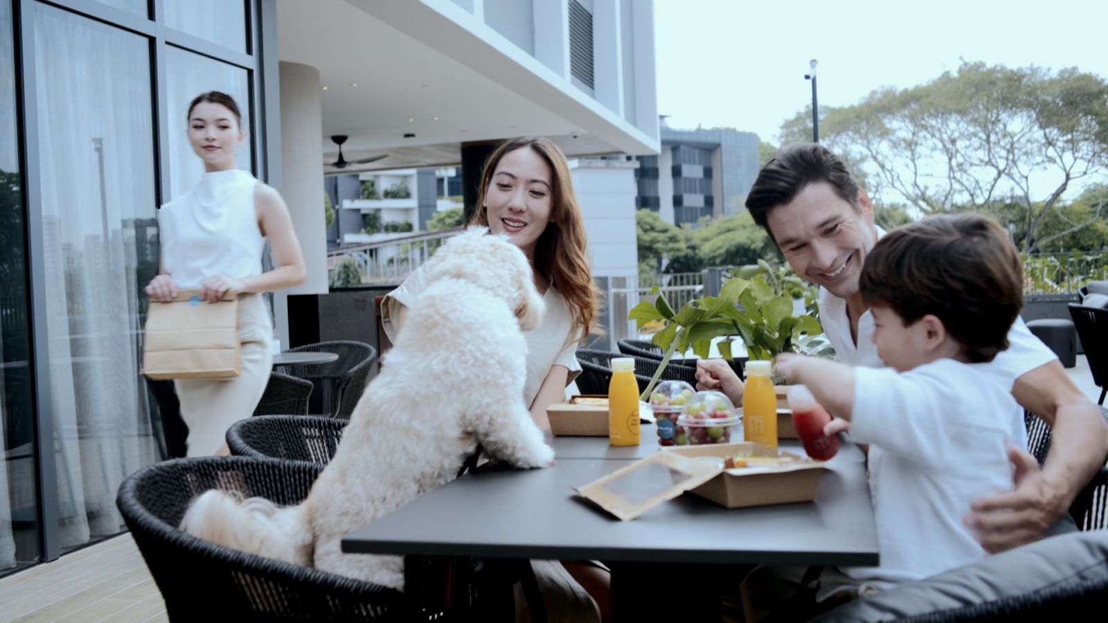 Pet-friendly alfresco dining