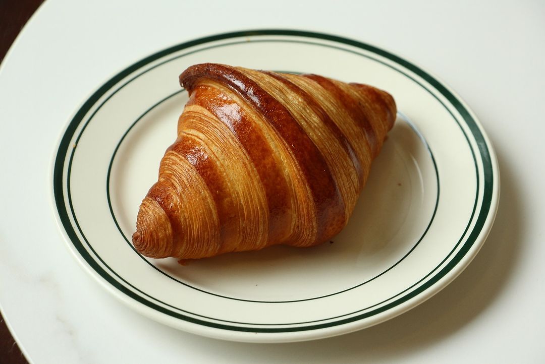A perfectly laminated croissant (Photo: Instagram / @donabakehouse)
