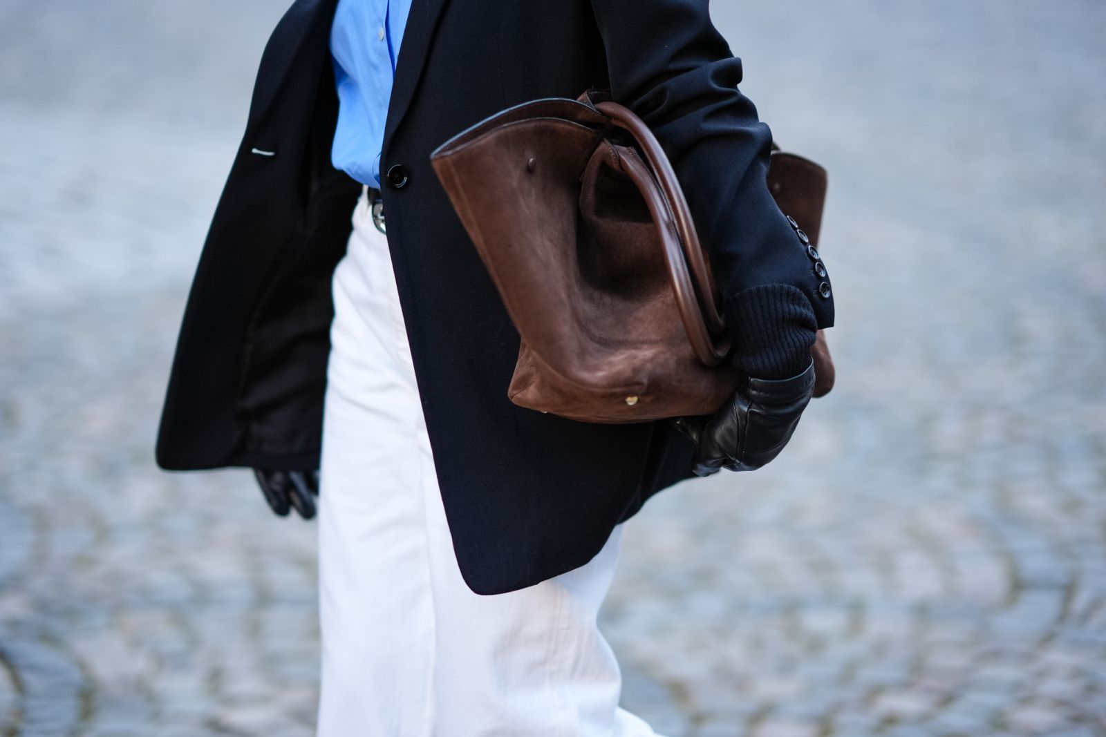 กระเป๋าหนังกลับสวยหรูหราที่จะถูกหยิบมาใช้ซ้ำแล้วซ้ำเล่า (ภาพ: Edward Berthelot/Getty Images)