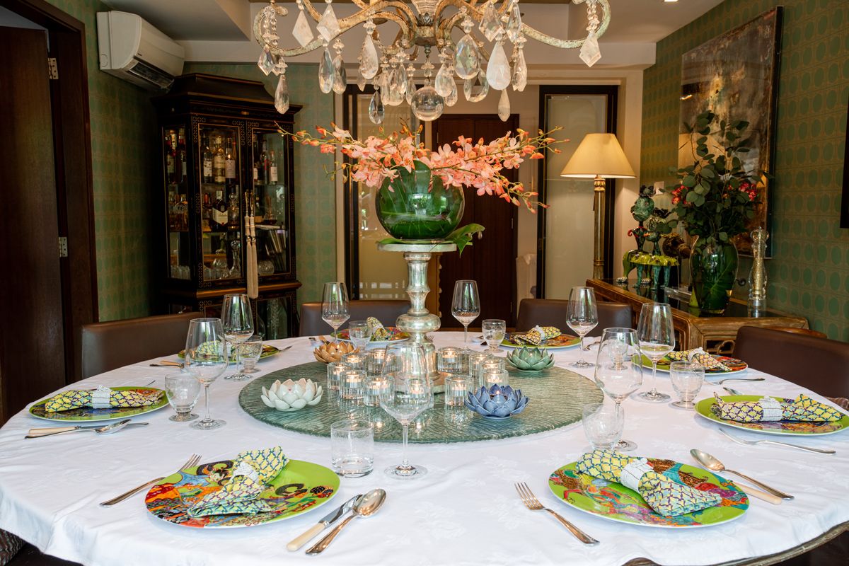 Isabelle Miaja’s own sumptuous dining room