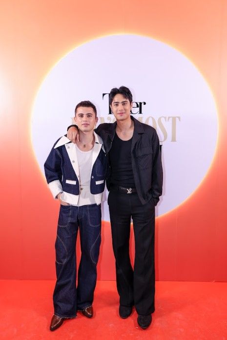 Honourees James Reid and Donny Pangilinan