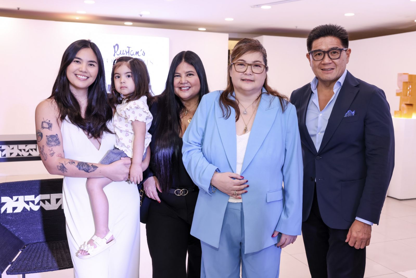 (L-R) Paulina Luz-Sotto; Sachi Brielle; Angela Luz; Luisa Luz-Lansigan; and Anton Huang, President and CEO of Rustan Commercial Corporation, SSI Group of Companies and Rustan Marketing Corp at the launch of Arturo Luz Improvisations (Photo: Rustan's)