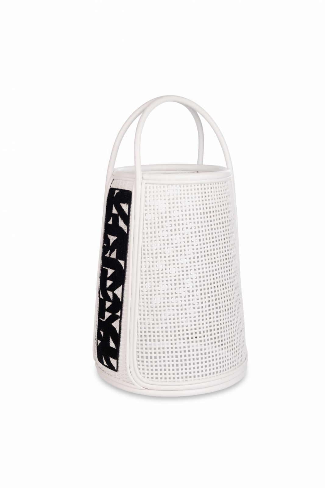 Arturo Luz: Black and White basket (in white)