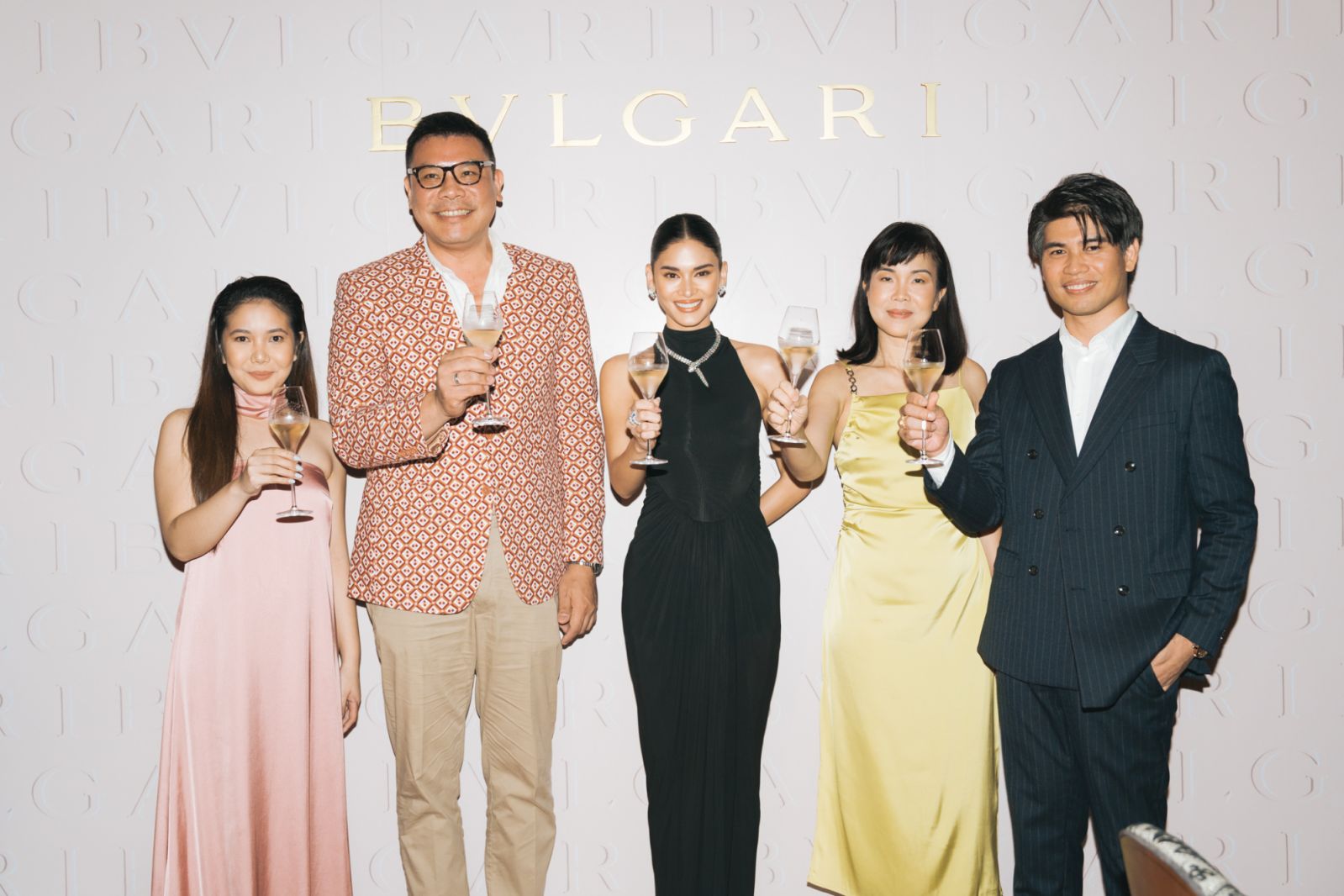 Jesha Abad, Jeffrey Hang, Pia Wurtzbach, Sze Lin Teo, Joseph Muñoz