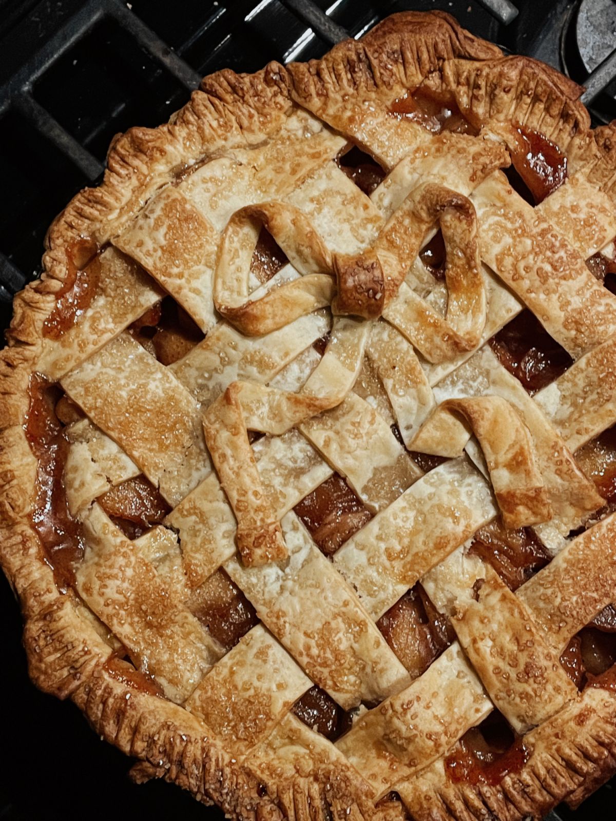 Apple pie with a lattice crust (Photo: Dupe Photos)