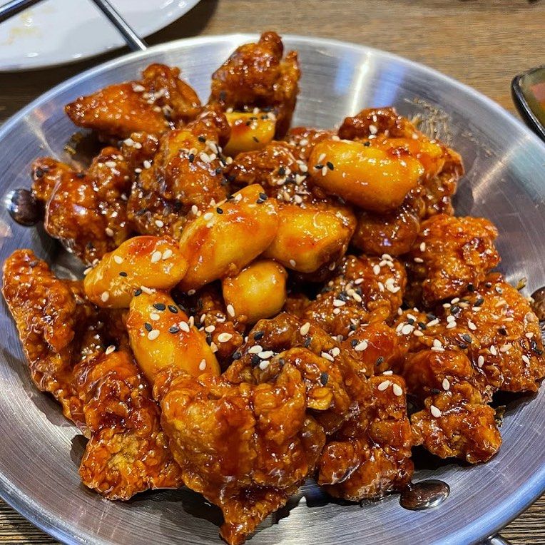 Wings in spicy sauce (Photo: Instagram / @seoulchicken.my)