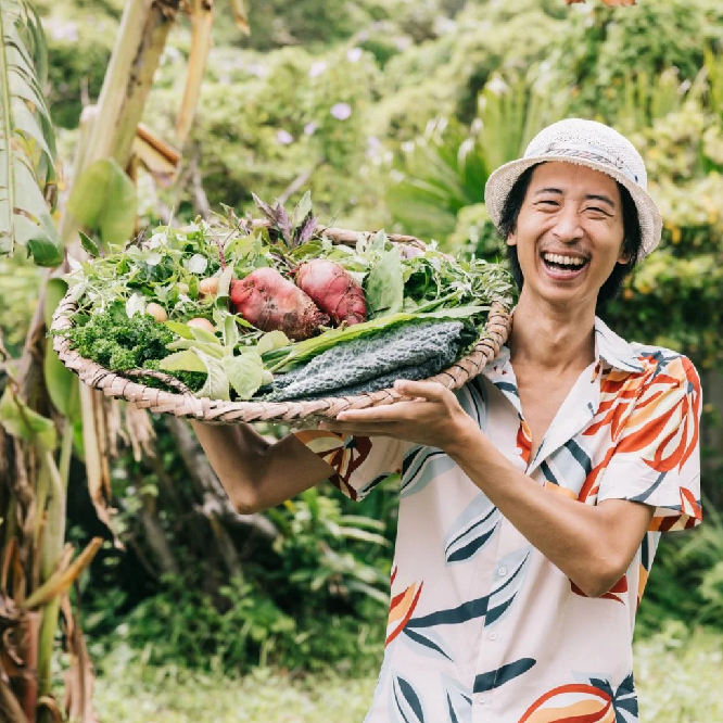 The art of living and eating well in Okinawa (Photo: Getty Images)