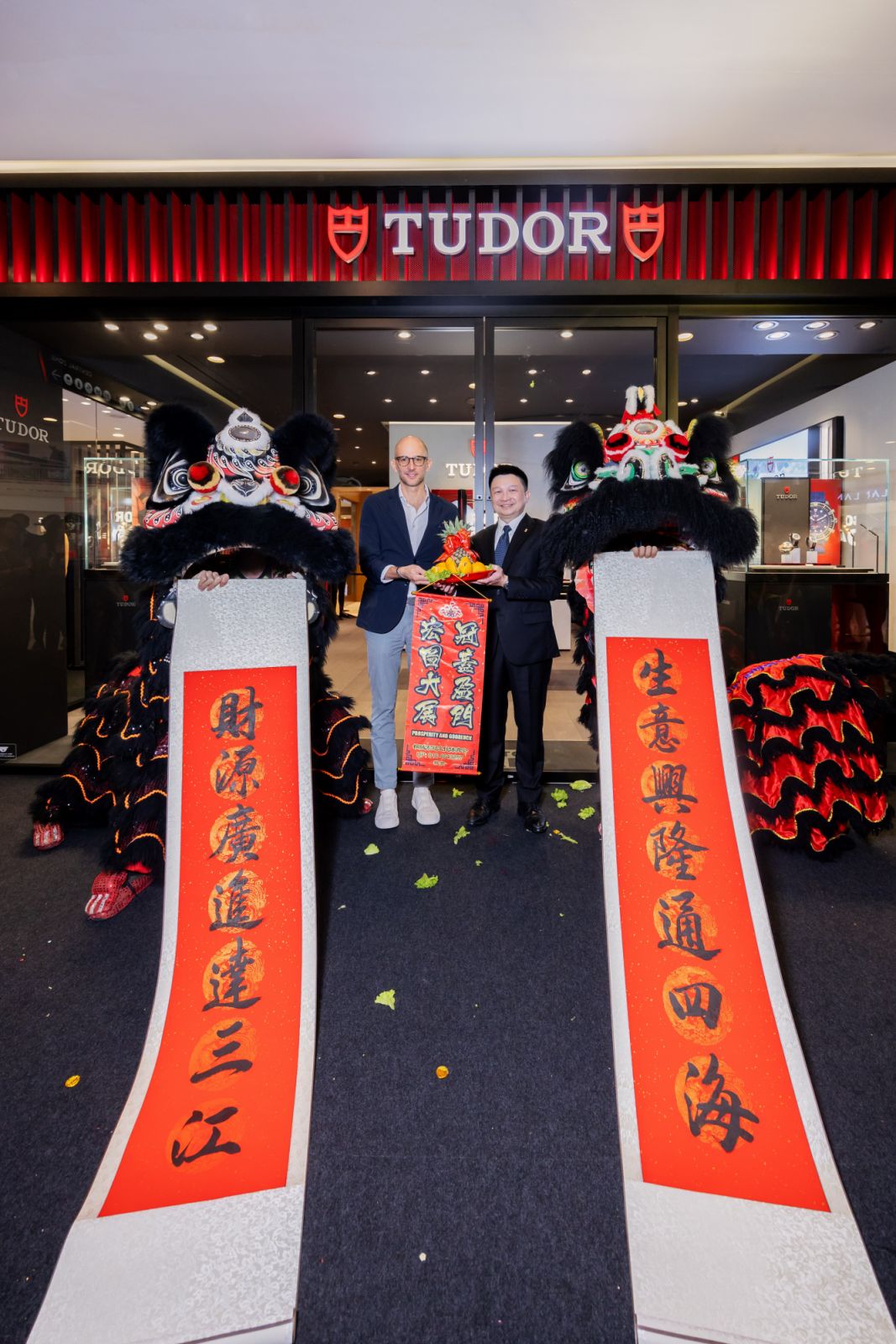 Clà Riedi, general manager of Tudor Southeast Asia, and SK Teh, general manager of The Hour Glass Malaysia, officiated the opening of the Tudor boutique in Queensbay Mall, Penang