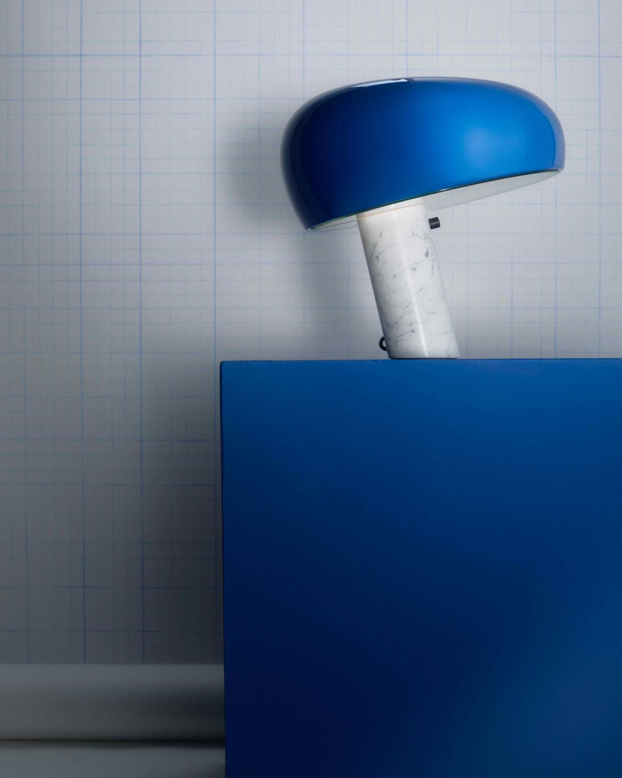 The Flos Snoopy lamp in navy blue