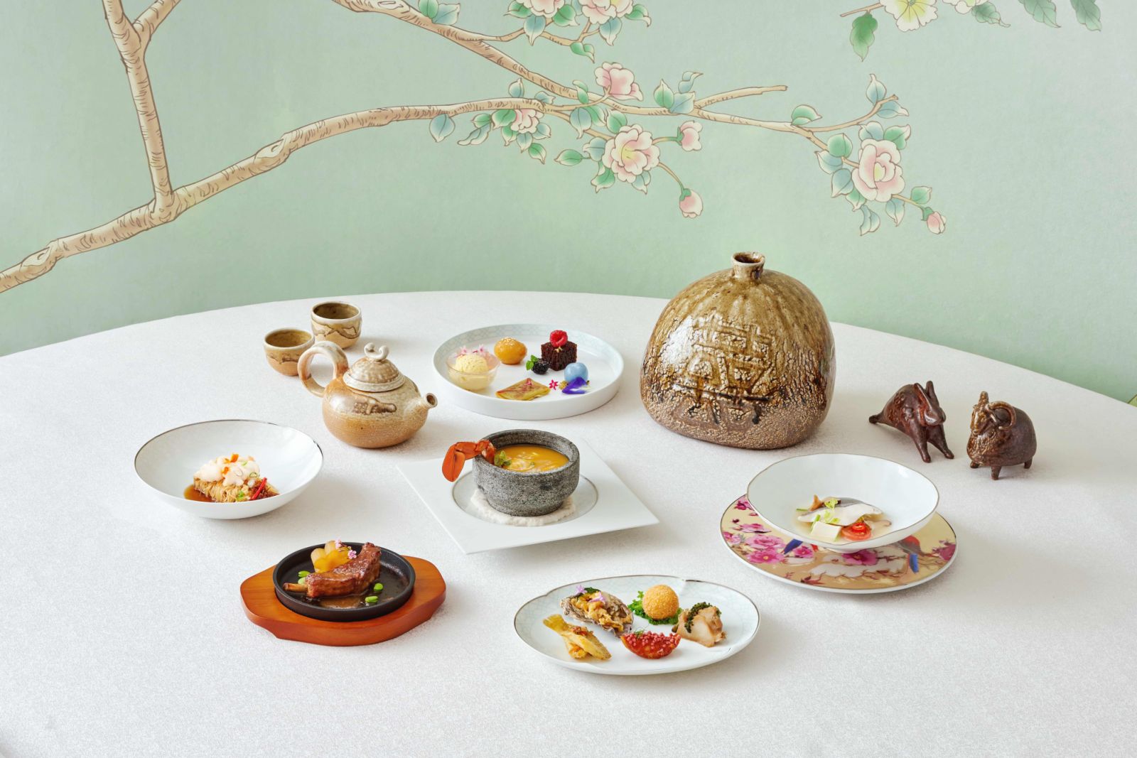 ‘The Art of Jade’ Nostalgic Reflections set menu (Photo: The Fullerton Hotel Singapore)