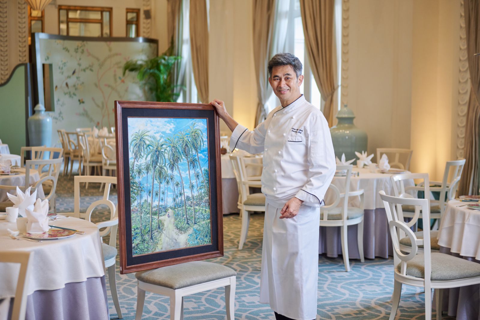 The exhibition also features oil paintings by chef Leong Chee Yeng (Photo: The Fullerton Hotel Singapore)