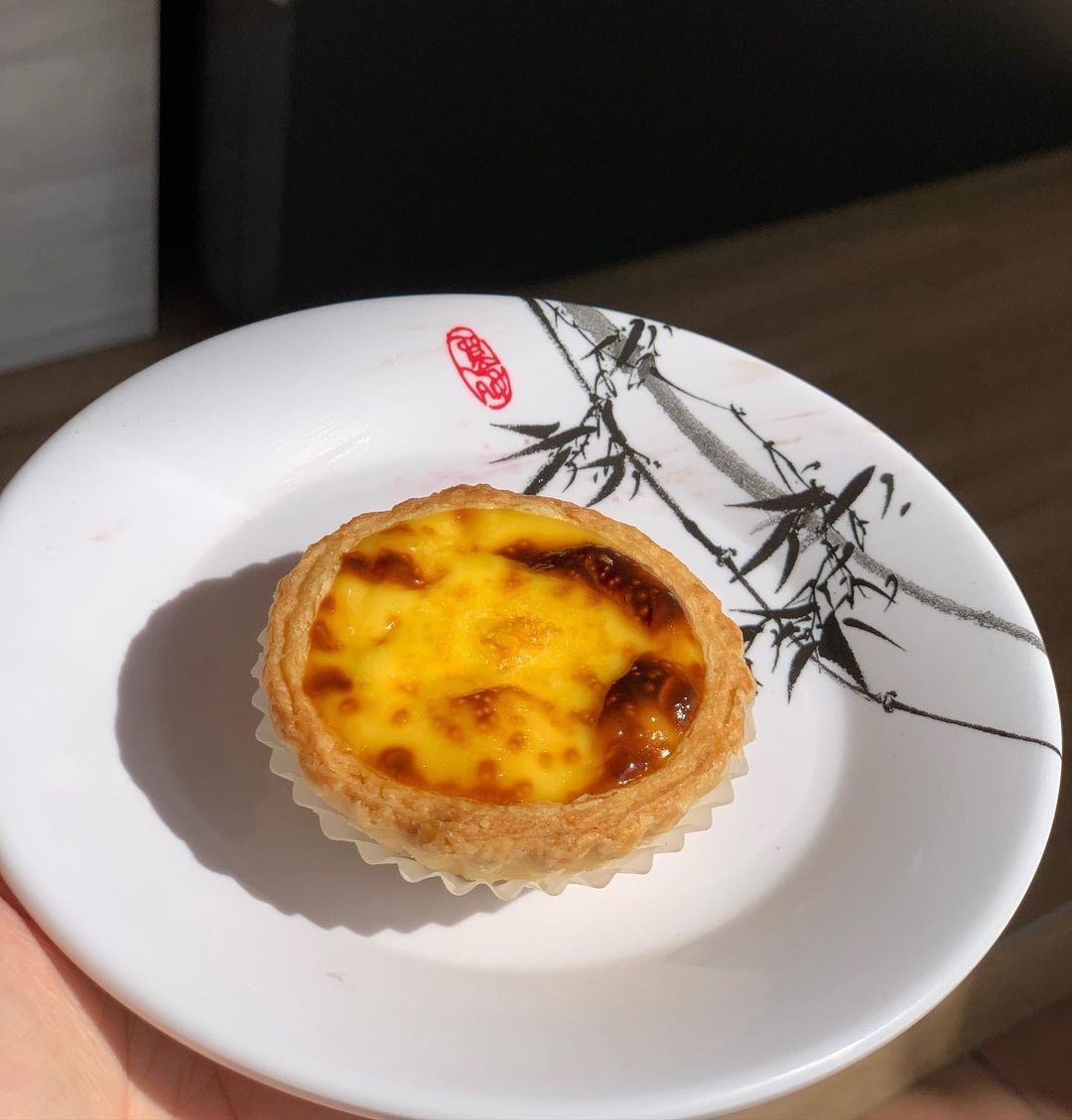 A Portuguese egg tart (Photo: Instagram / @crostatasuprema)