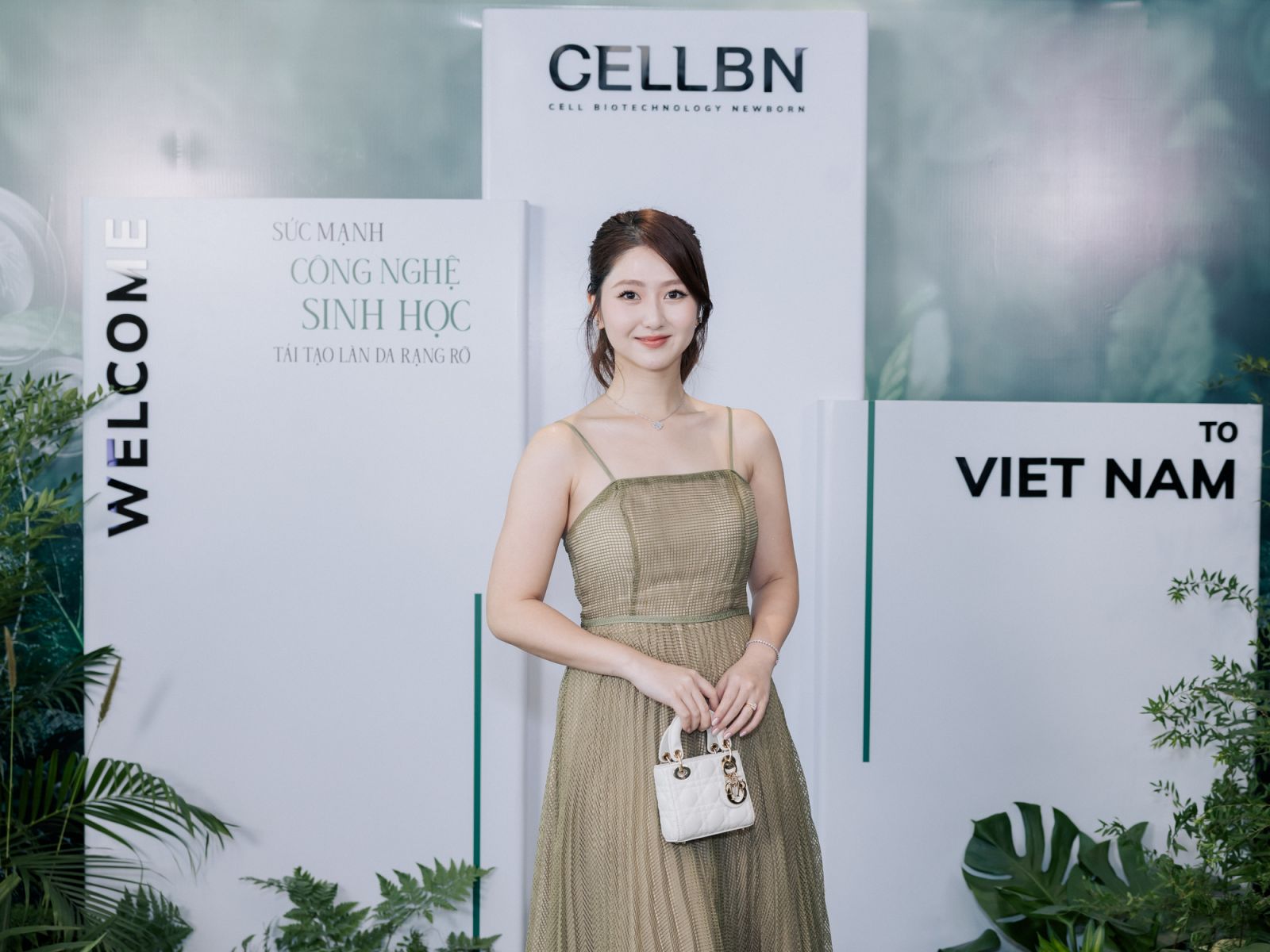 Beauty blogger Hà My