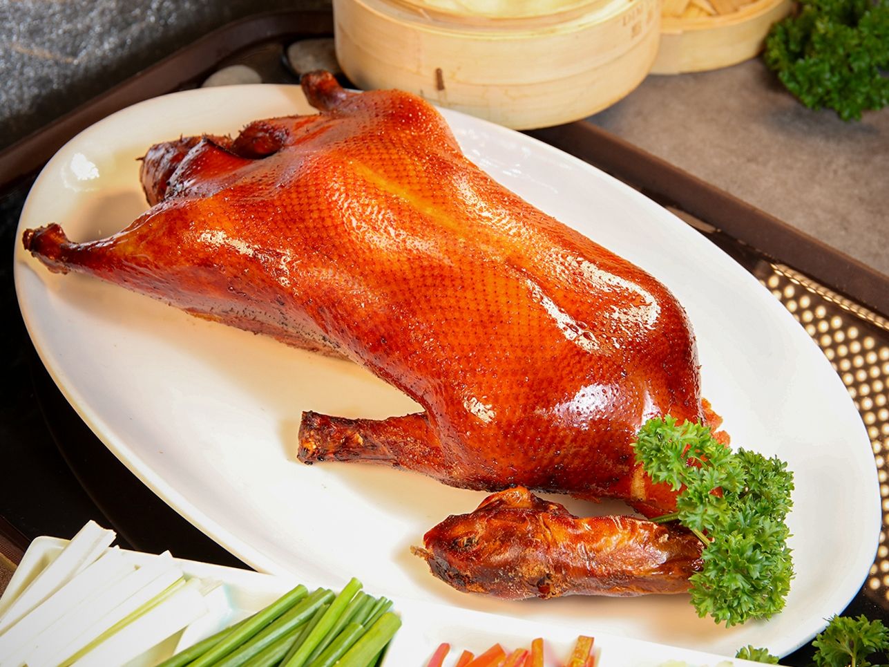 Ẩm thực Quảng Đông - món heo sữa quay (Ảnh: Nhà hàng Dim Tu Tac)