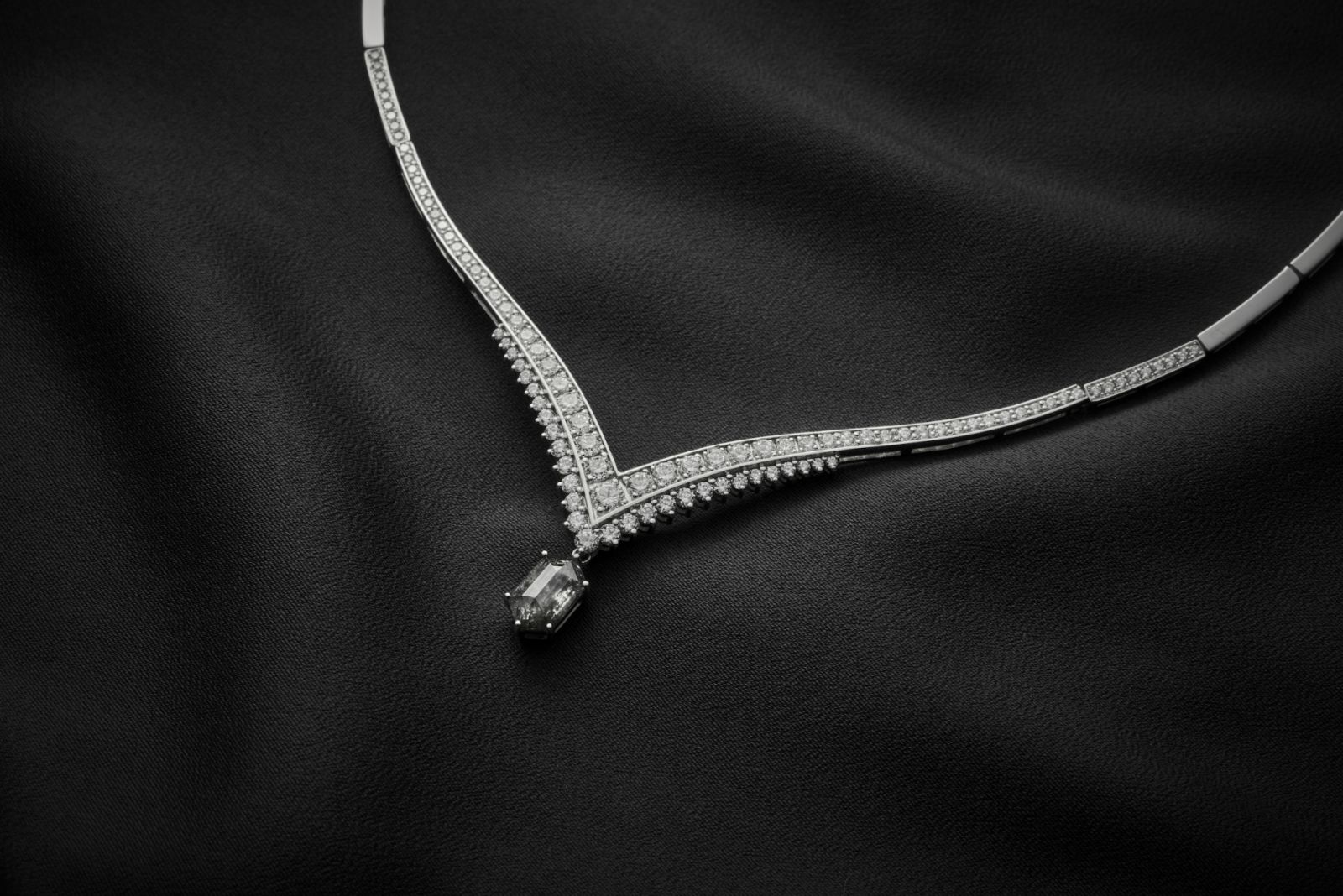 PR Maven Tjin Lee’s design titled ‘Kryptonite’ (Photo: Twomorrow Jewellery)