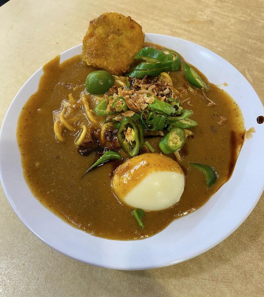 Afandi Hawa and Family Mee Rebus (Photo: Instagram / @danteo)