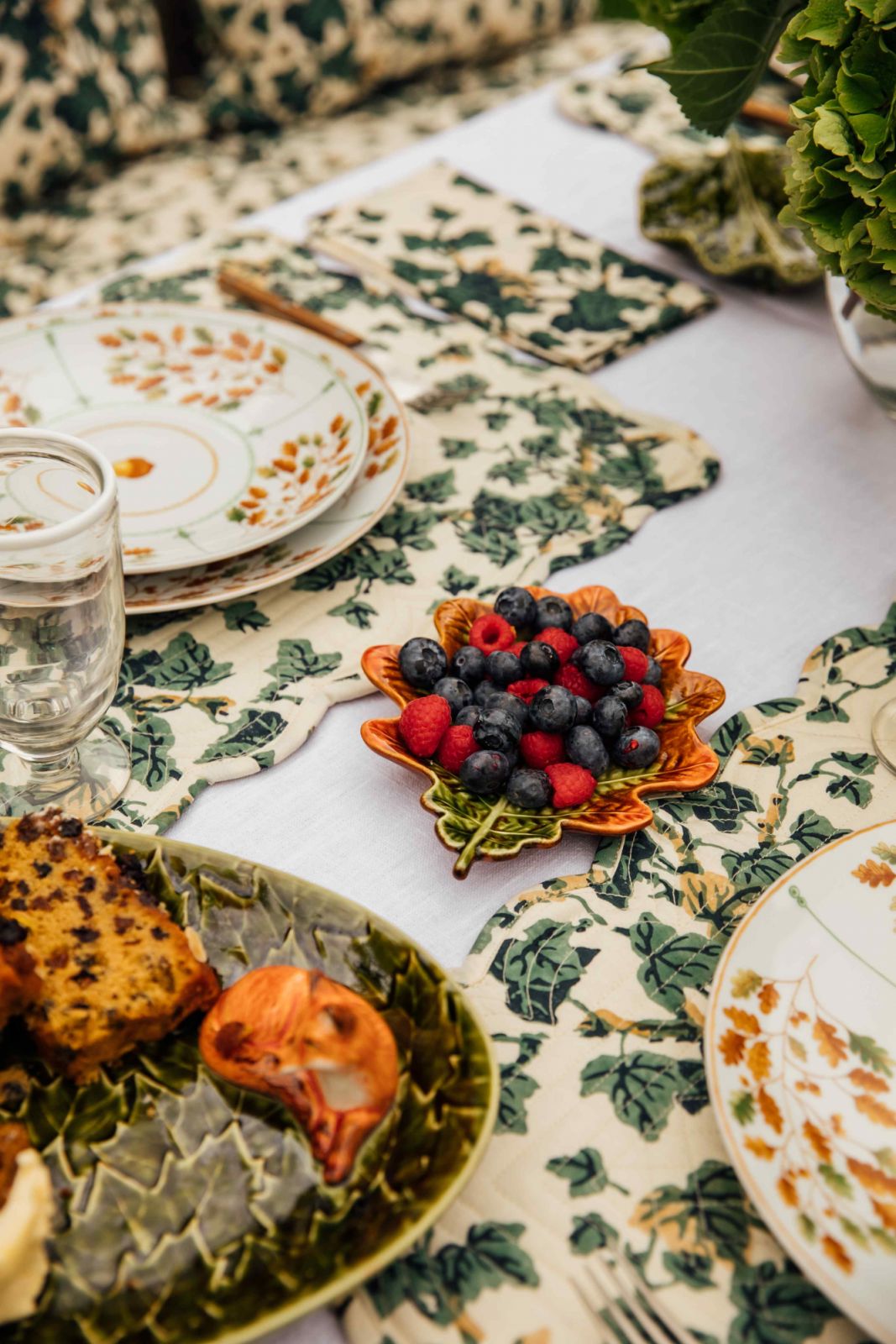 The Gudrun collection echoes the autumn's transformative beauty