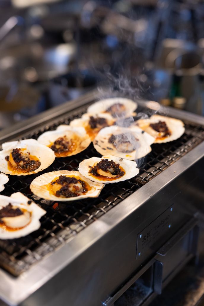 Scallops on the grill (Photo: W Kuala Lumpur)